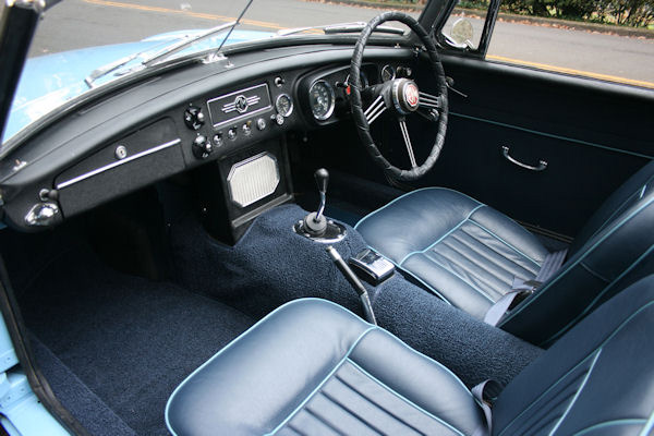 1965-mg-mgb-mk-i-blue-bucket-seats-rev.jpg