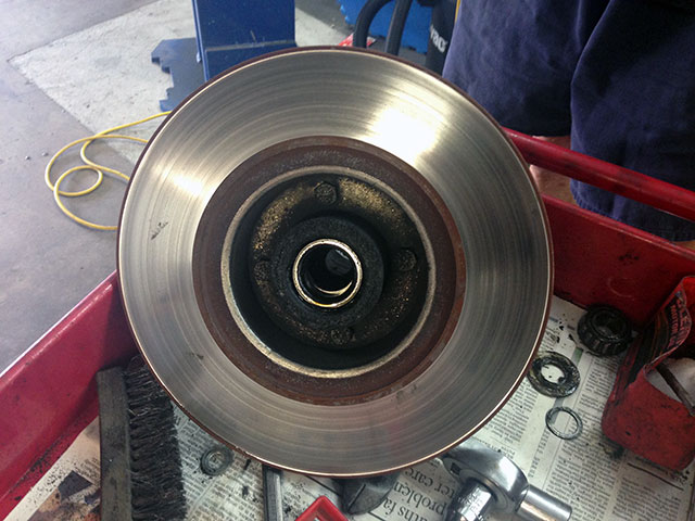 Damage to disk hub